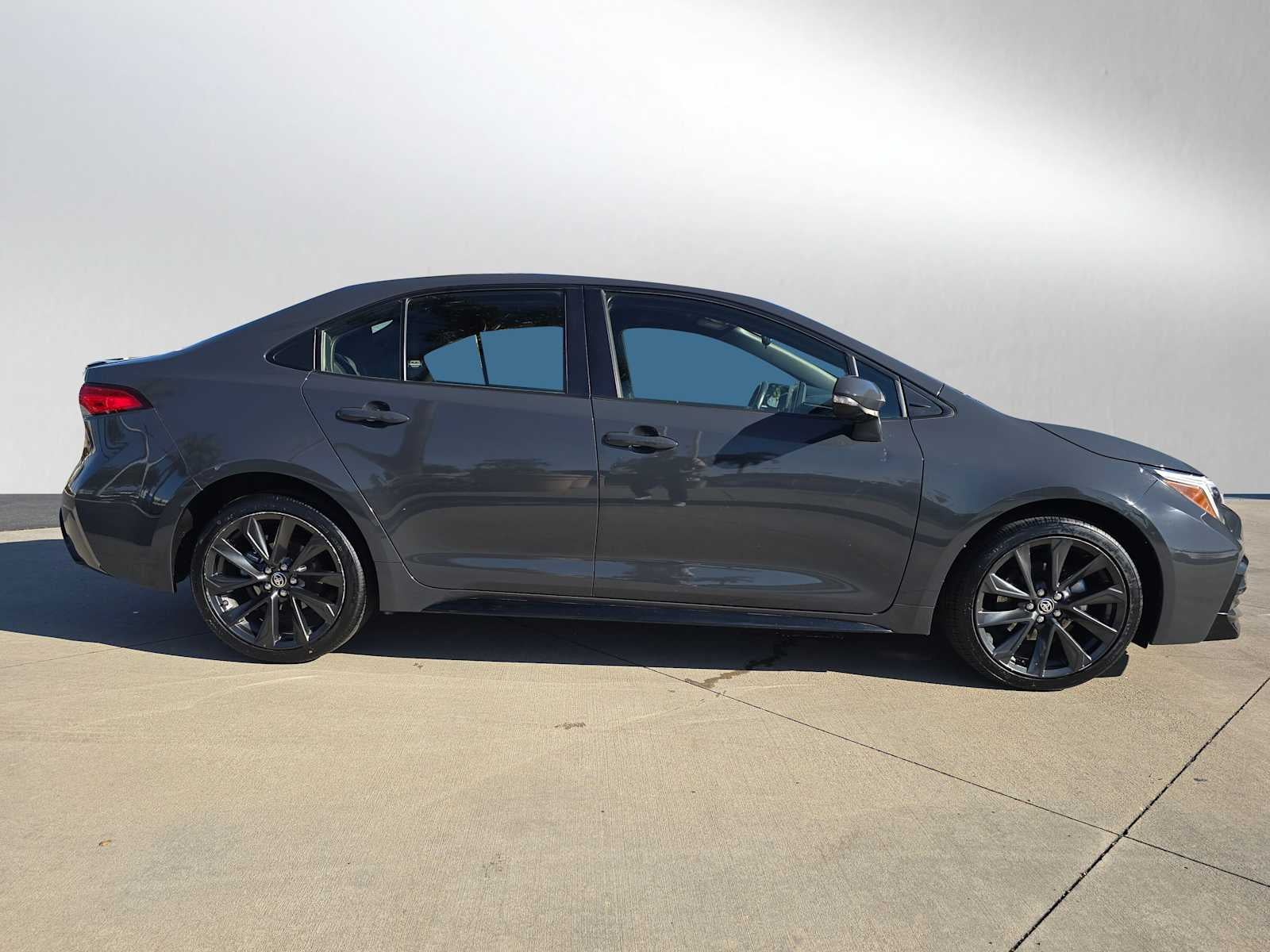 2024 Toyota Corolla Hybrid SE