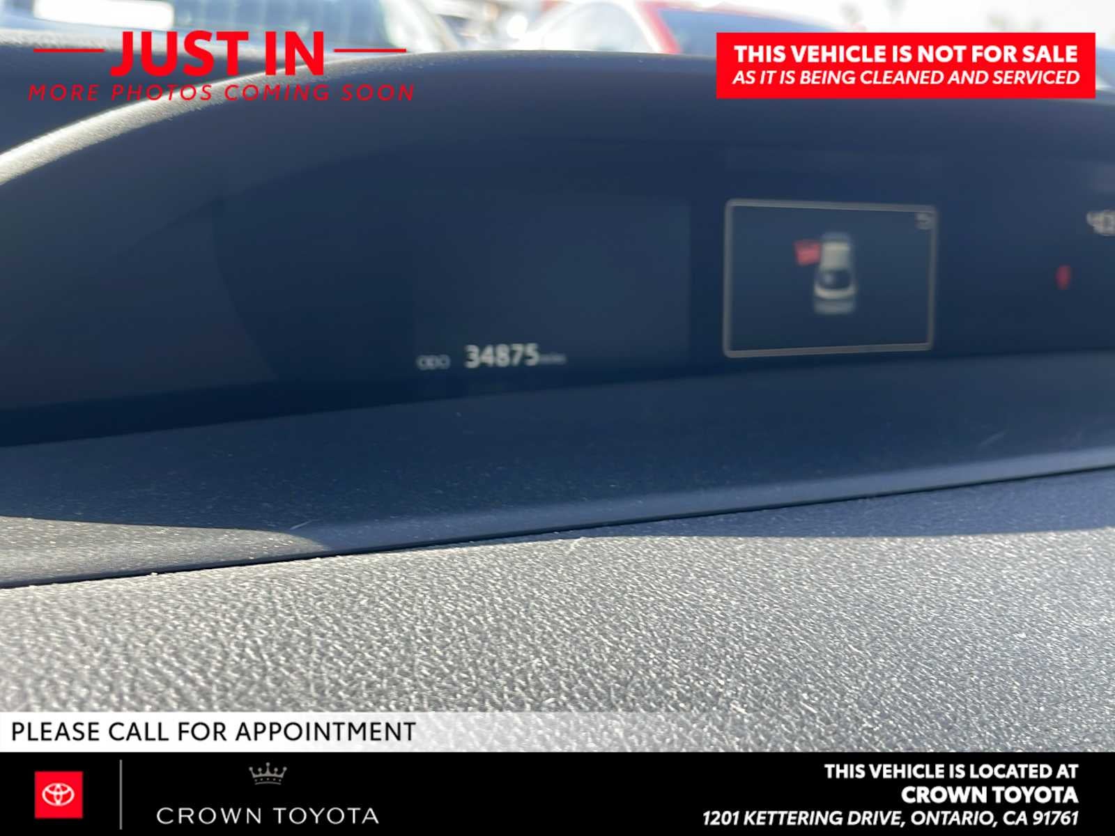 2022 Toyota Prius LE