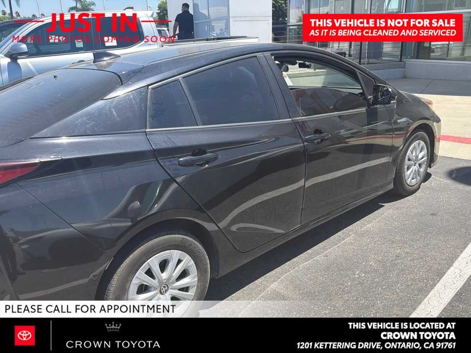 2019 Toyota Prius LE