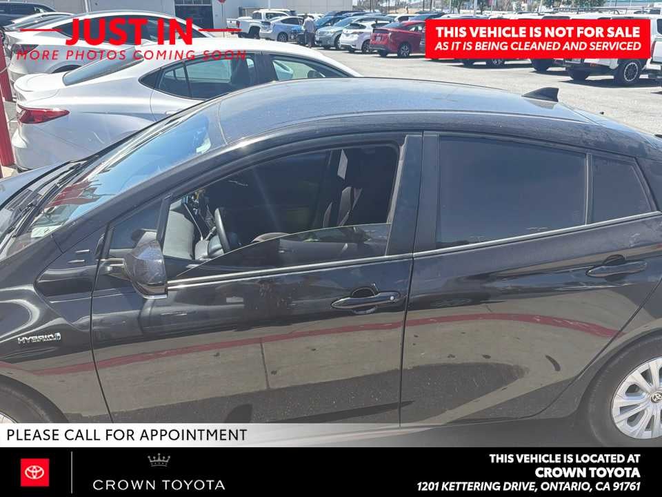 2019 Toyota Prius LE