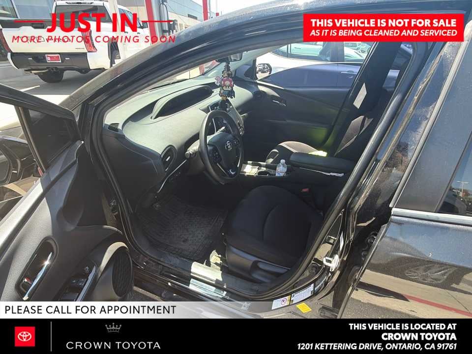 2019 Toyota Prius LE