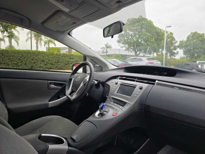 2014 Toyota Prius Plug-In Base