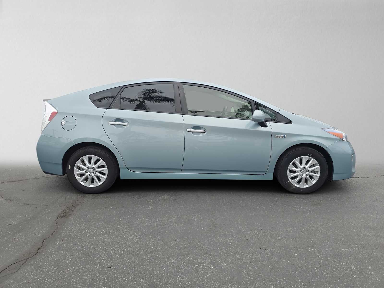 Used 2014 Toyota Prius Plug-In Base with VIN JTDKN3DP2E3060676 for sale in Ontario, CA