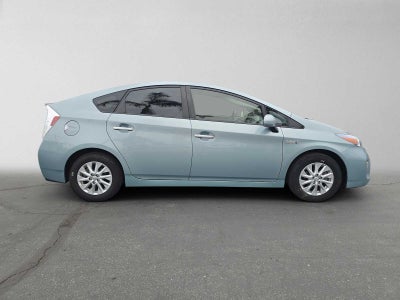2014 Toyota Prius Plug-In Base