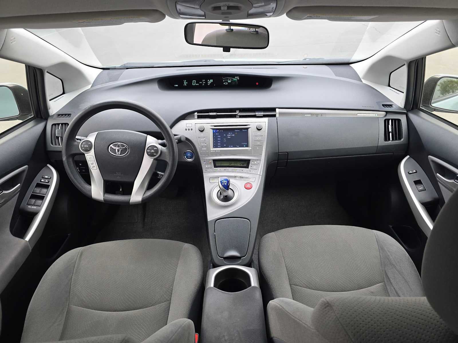 2014 Toyota Prius Plug-In Base