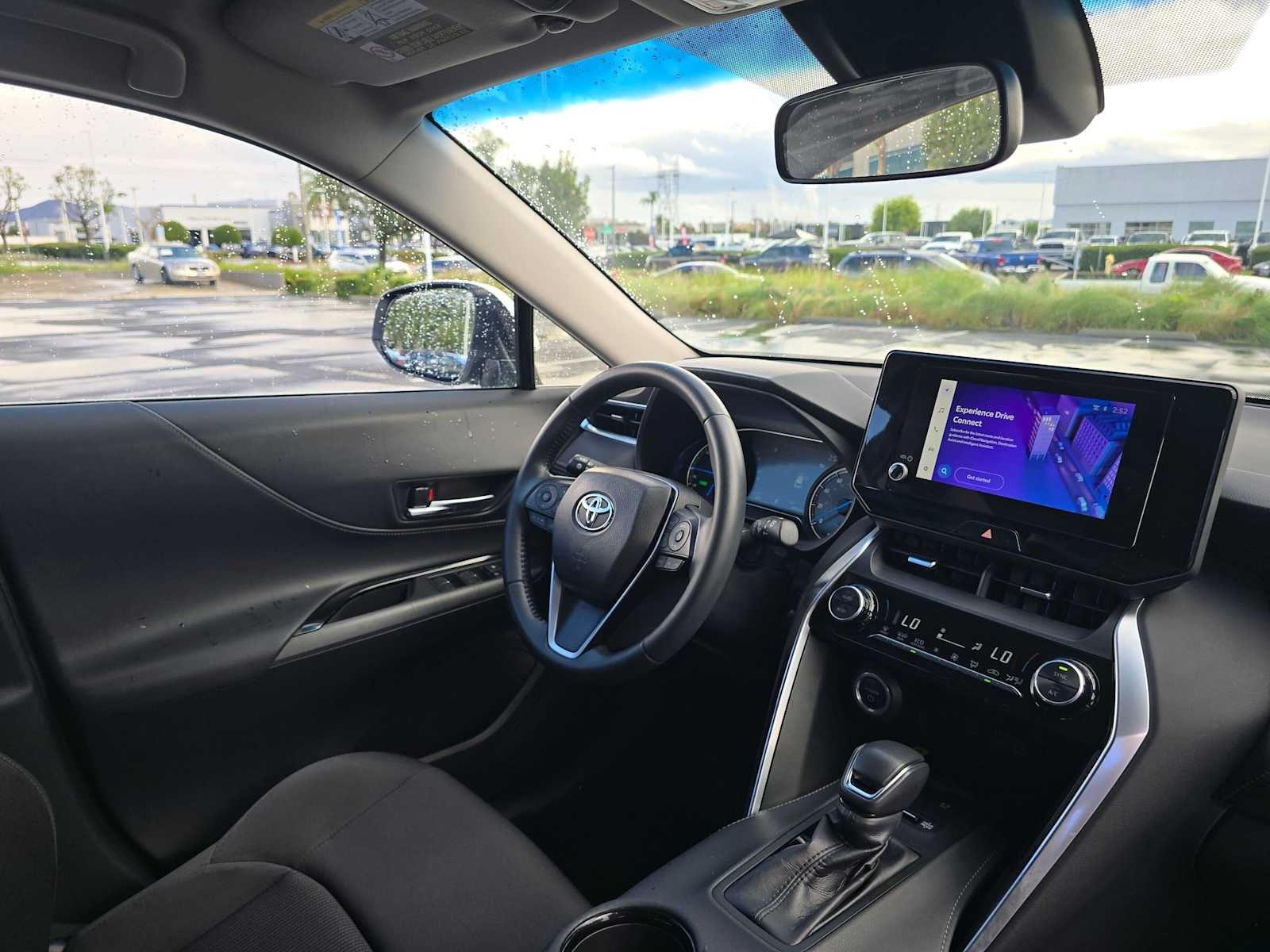 2024 Toyota Venza LE