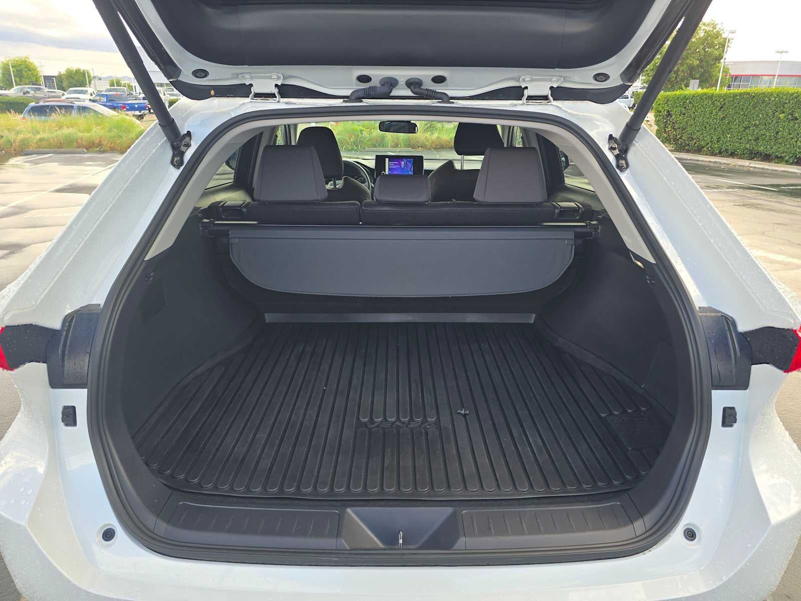 2024 Toyota Venza LE