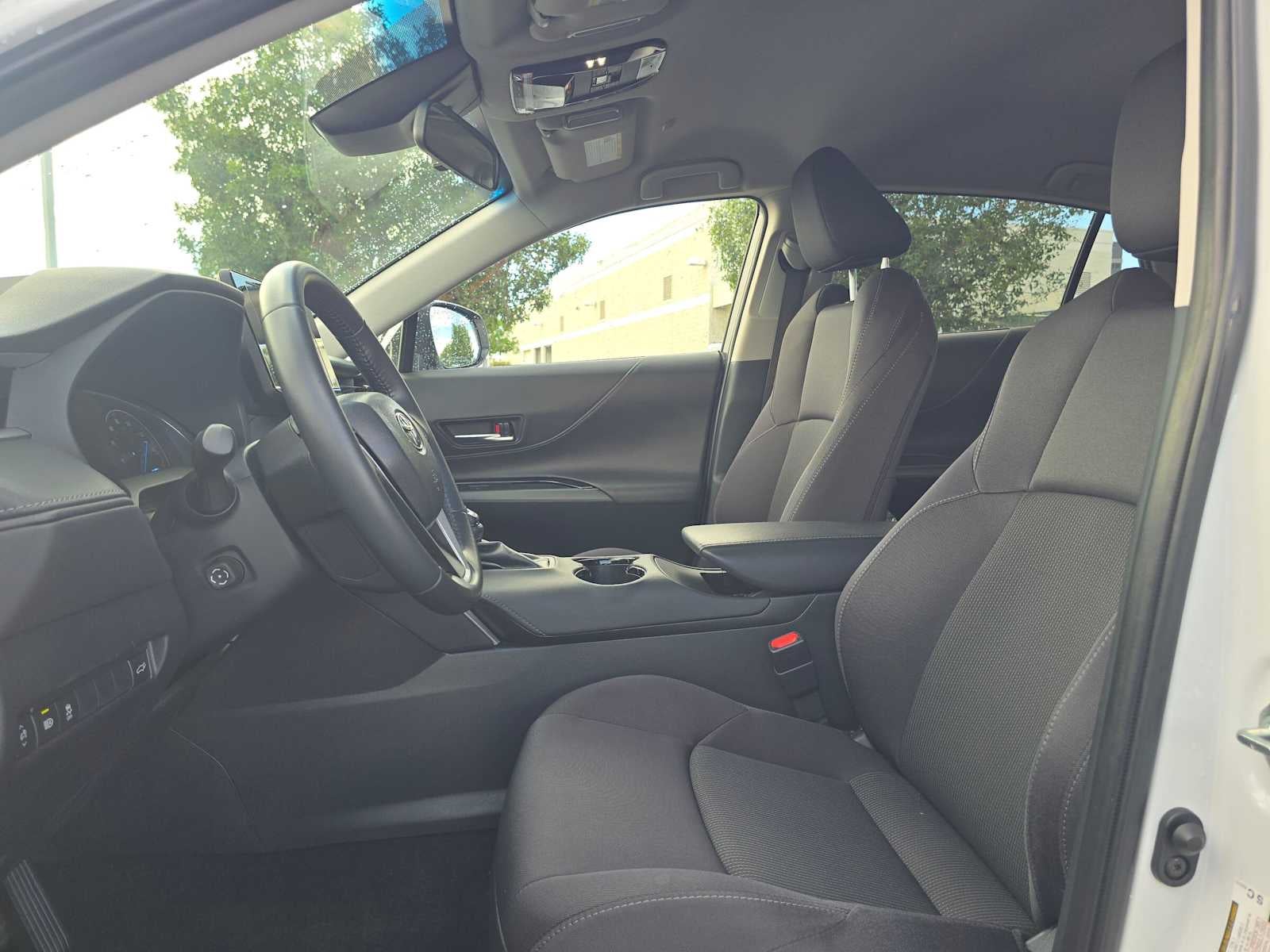2024 Toyota Venza LE