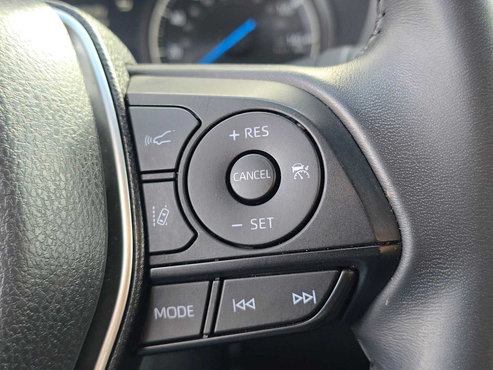 2024 Toyota Venza LE