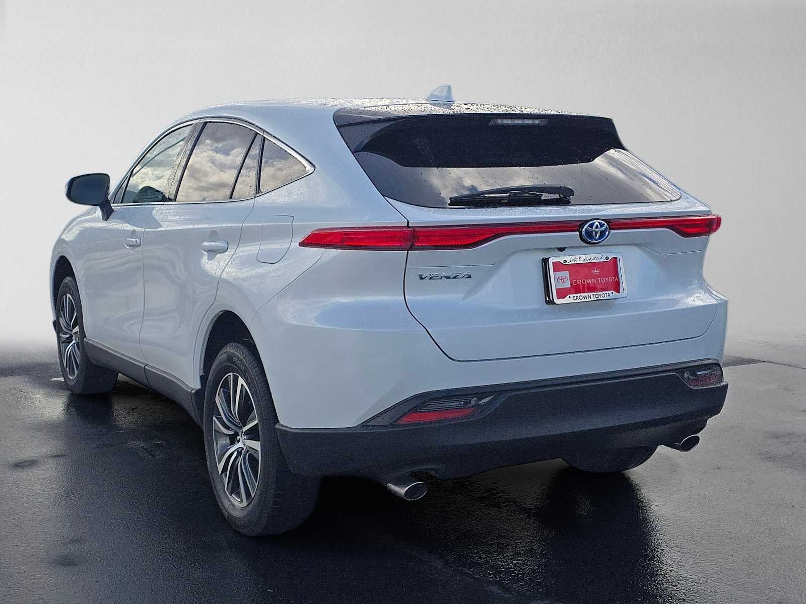 2024 Toyota Venza LE