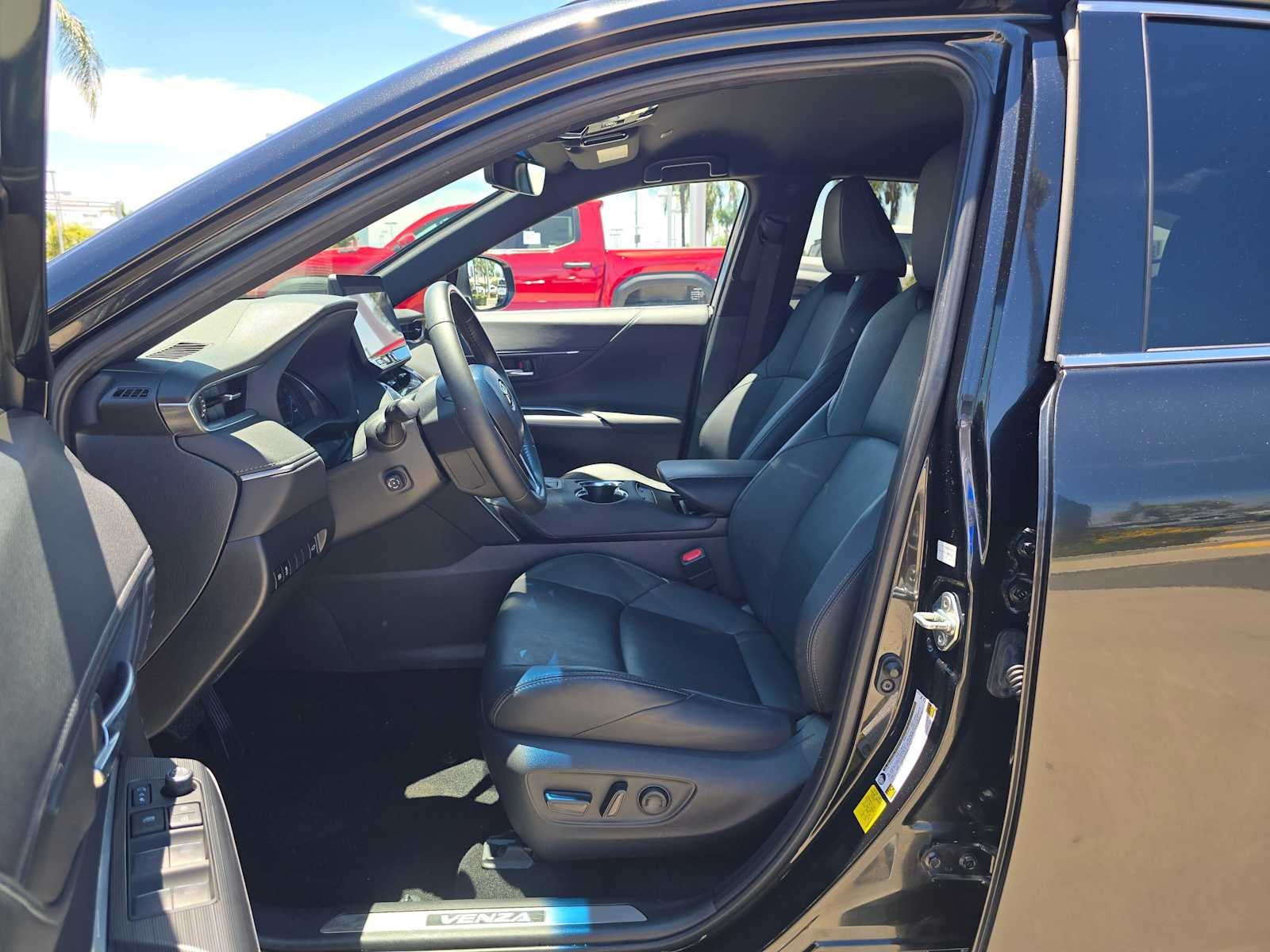 2023 Toyota Venza Nightshade