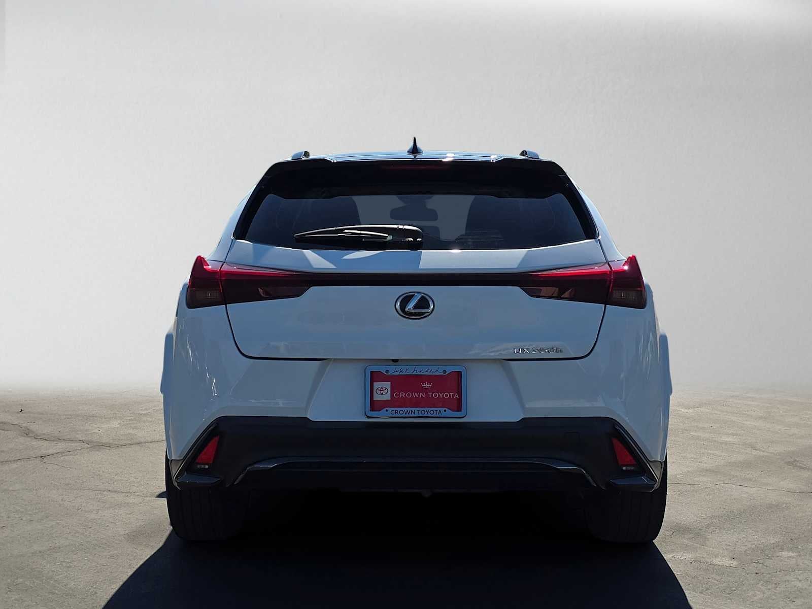 2024 Lexus UX 250h F SPORT Design