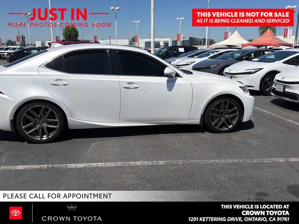 2016 Lexus IS 200t 