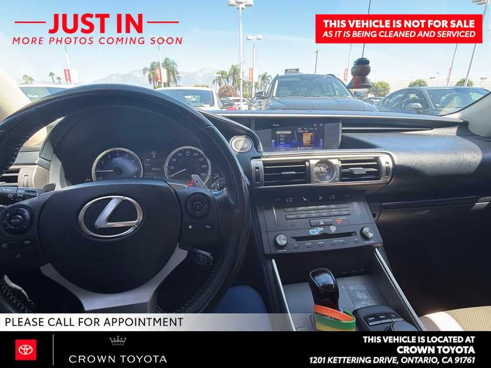2016 Lexus IS 200t 