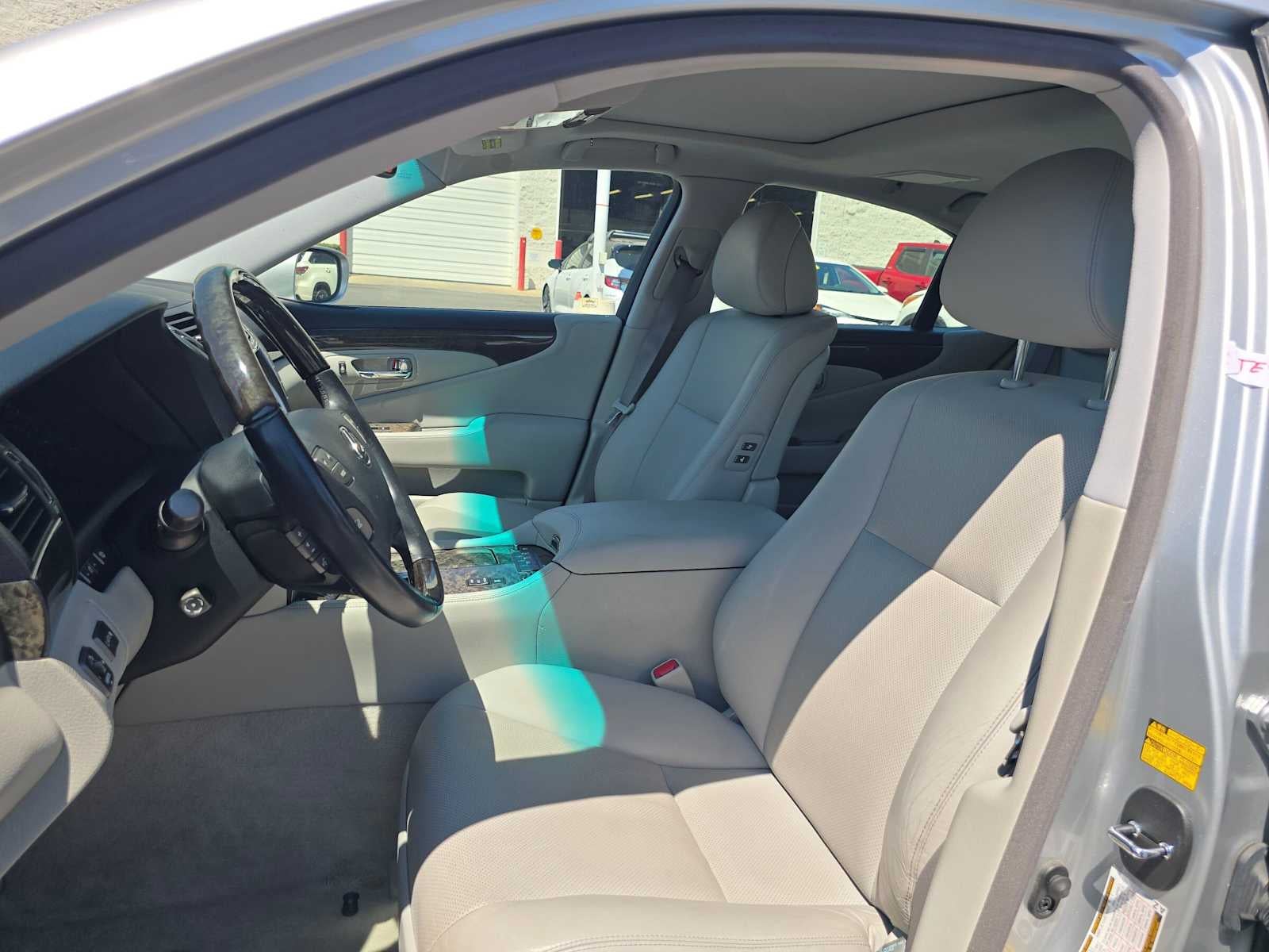 2008 Lexus LS 460 