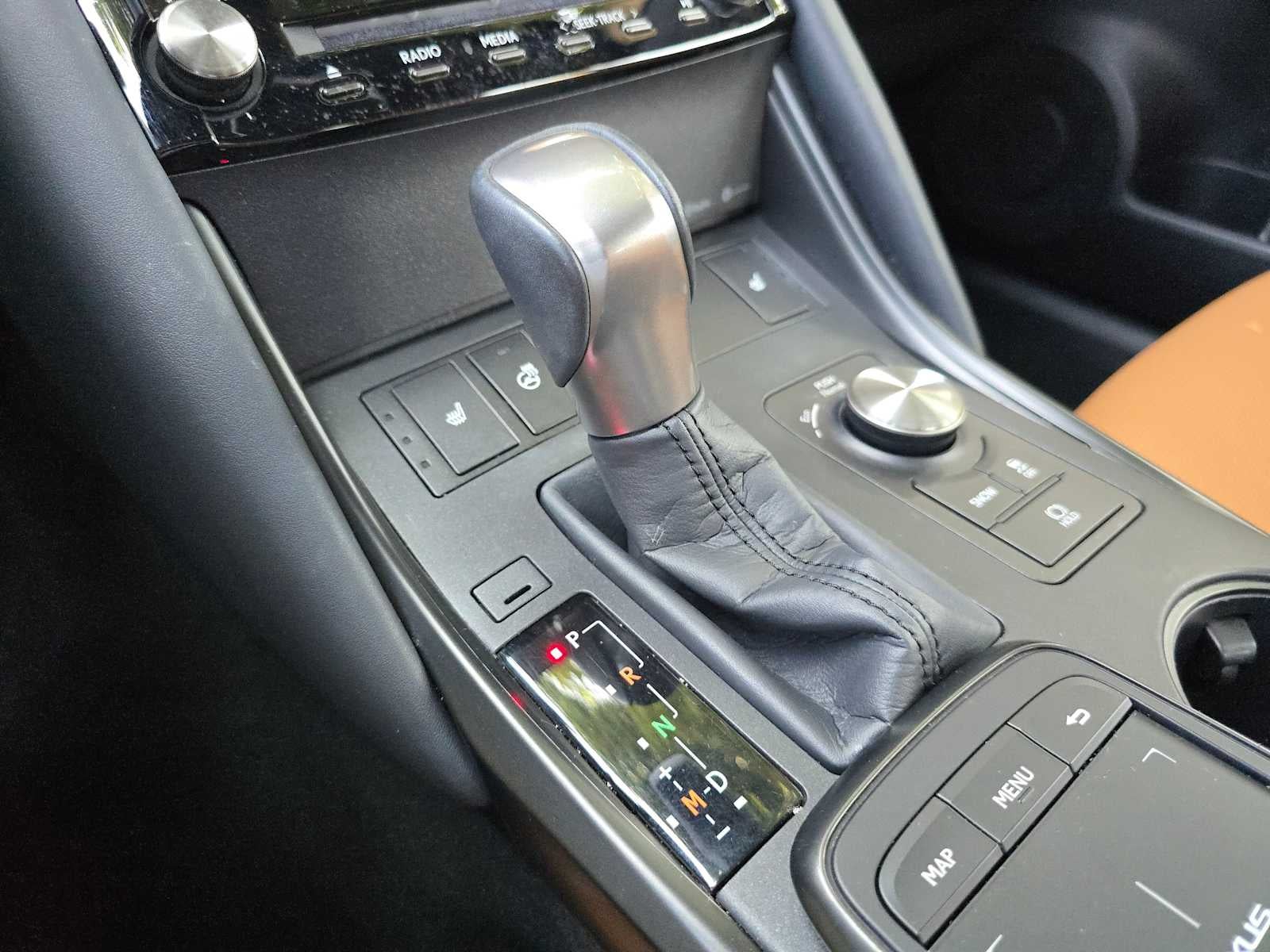 2025 Lexus IS 350 F SPORT Design
