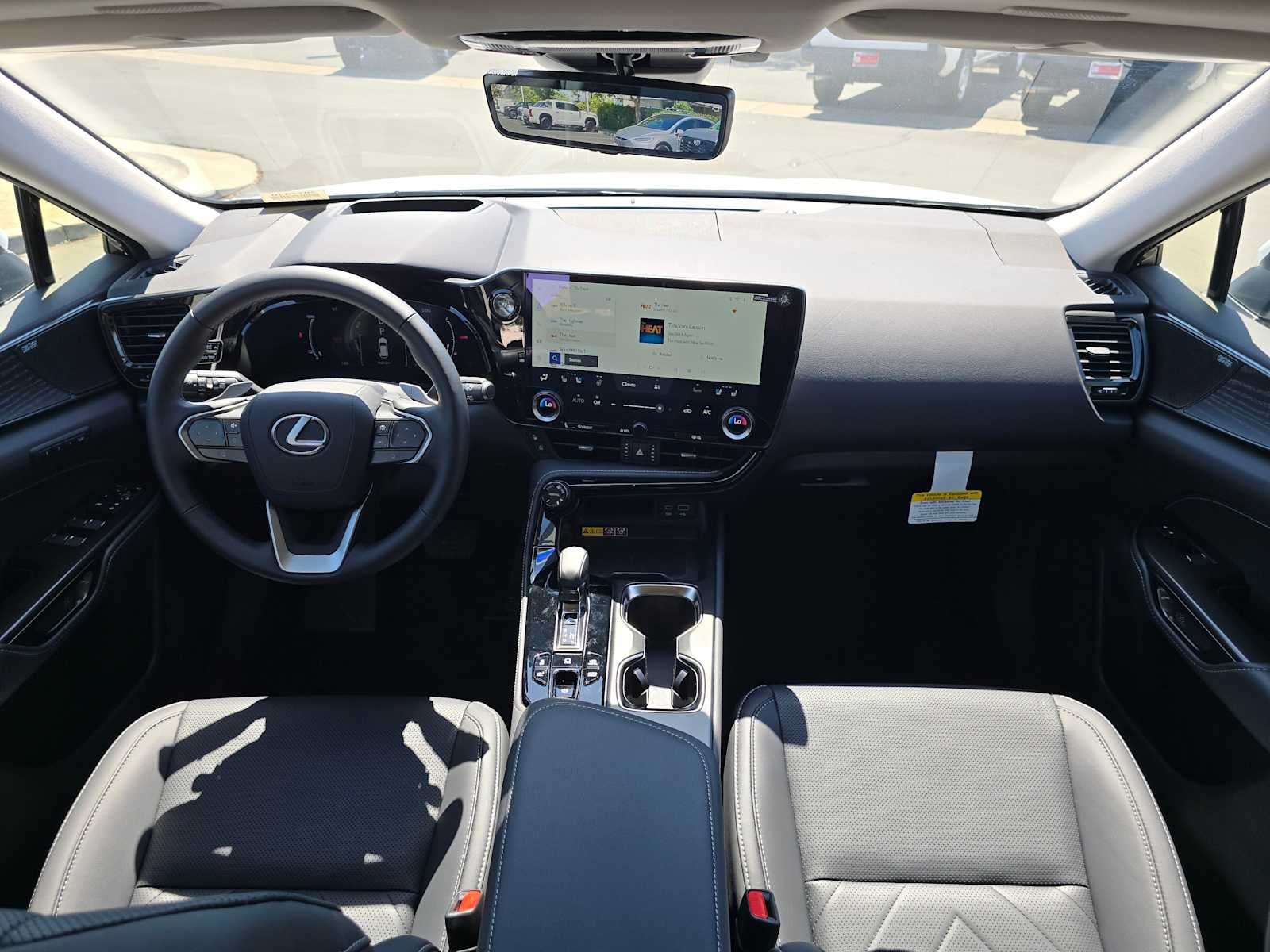 2026 Lexus NX 450h+ Luxury