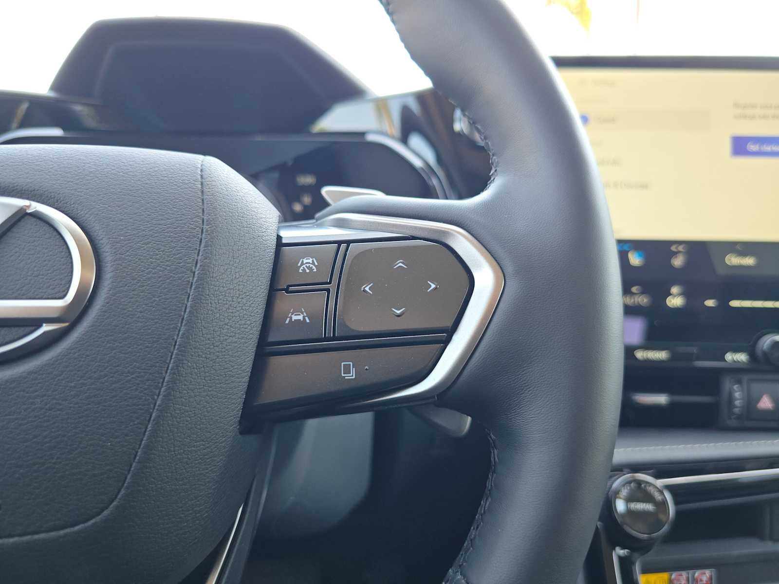 2026 Lexus NX 450h+ Luxury