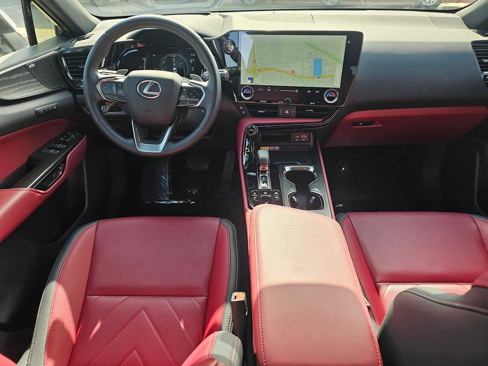 2026 Lexus NX 450h+ Luxury