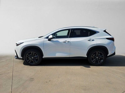 2026 Lexus NX 450h+ Luxury