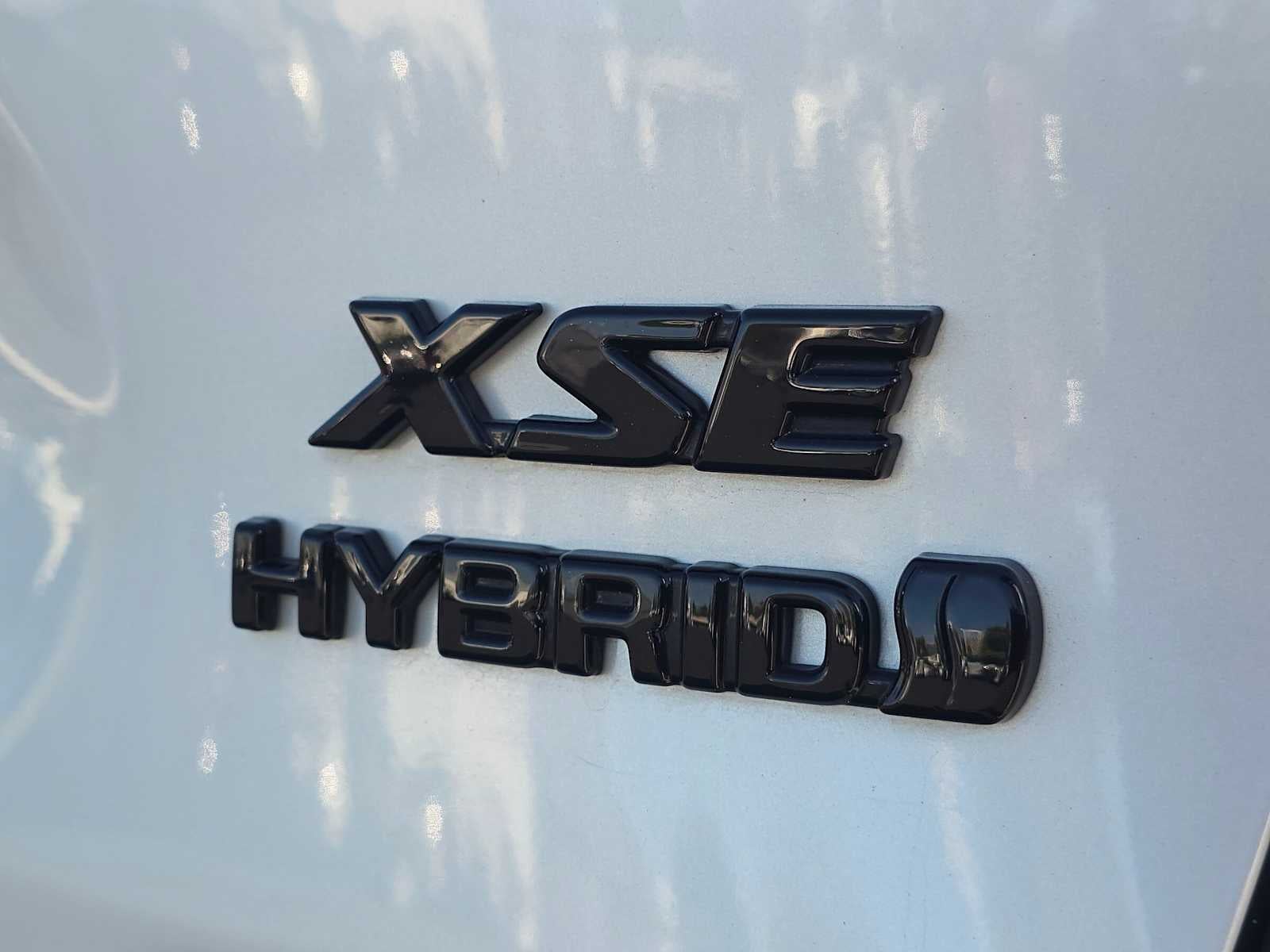 2024 Toyota RAV4 Hybrid XSE