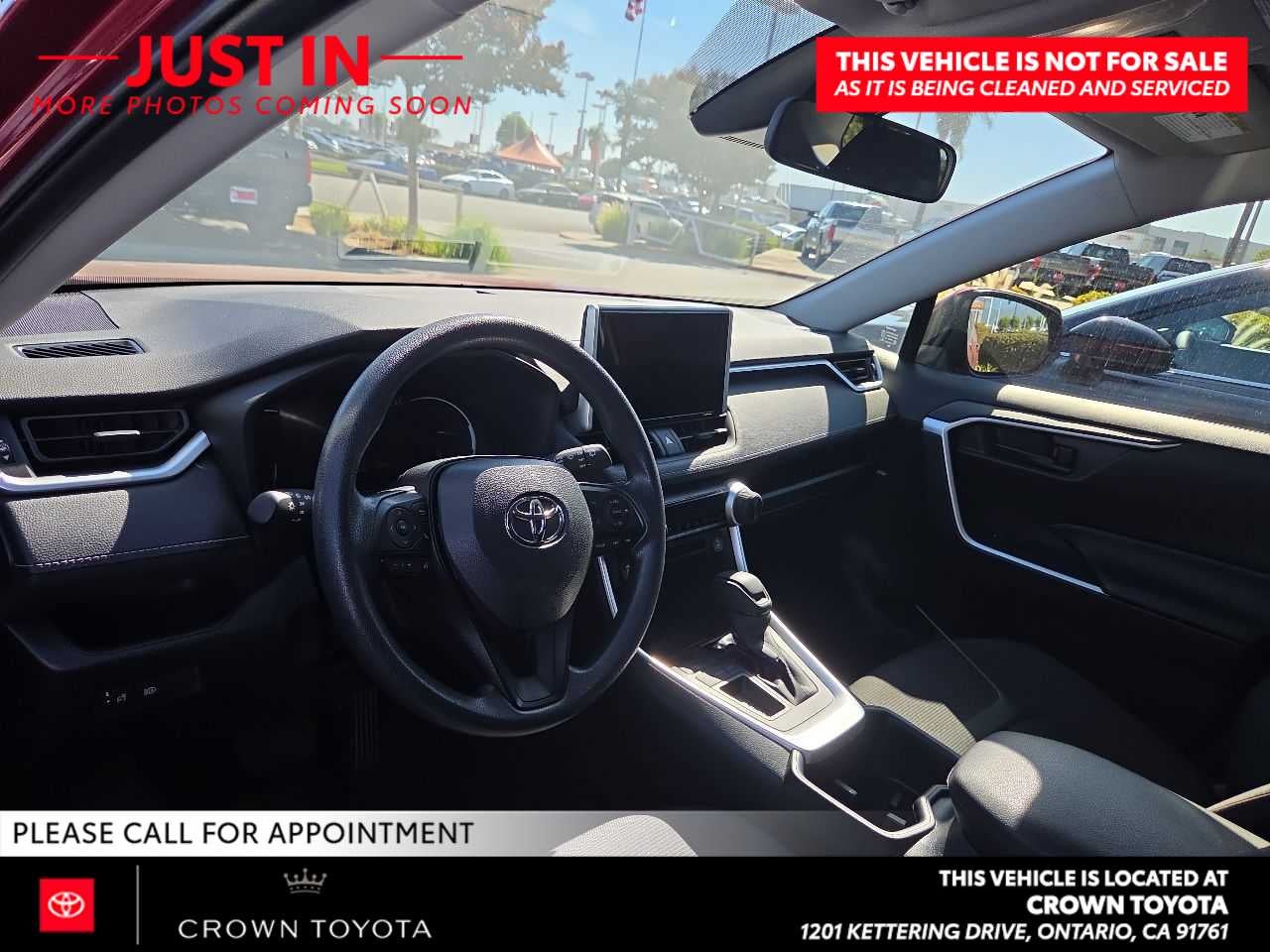 2025 Toyota RAV4 LE