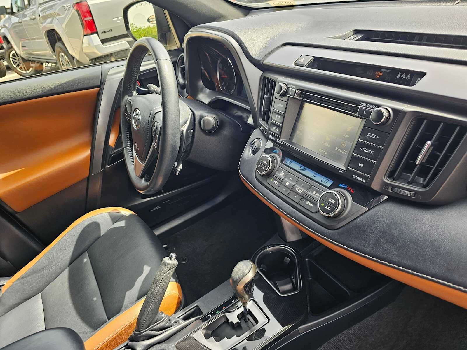 2017 Toyota RAV4 SE