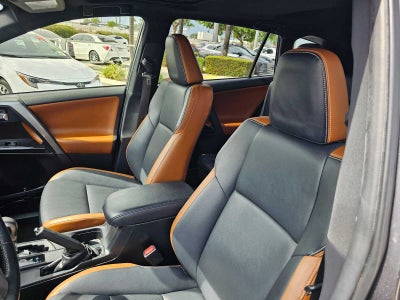 2017 Toyota RAV4 SE