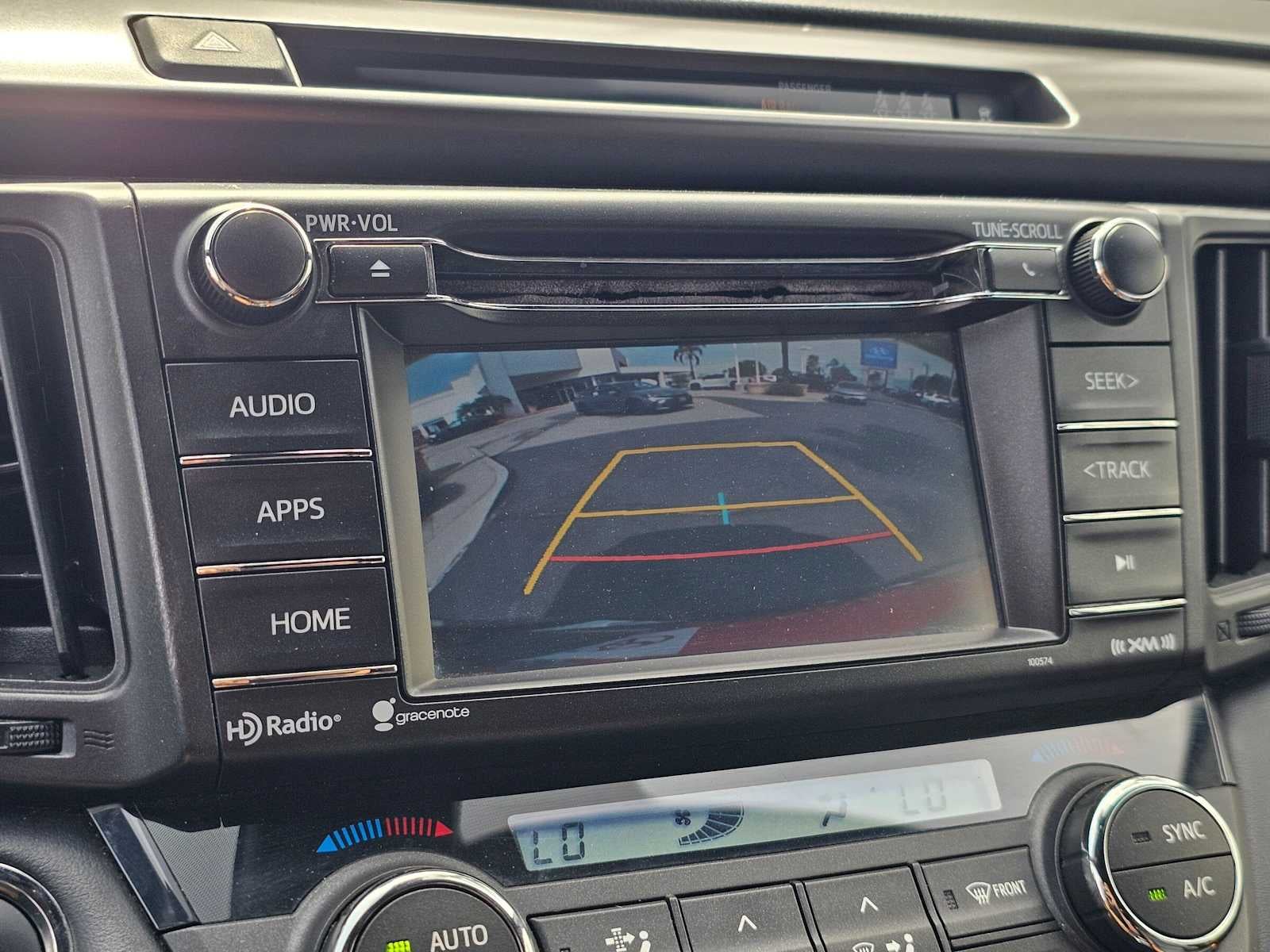 2017 Toyota RAV4 SE