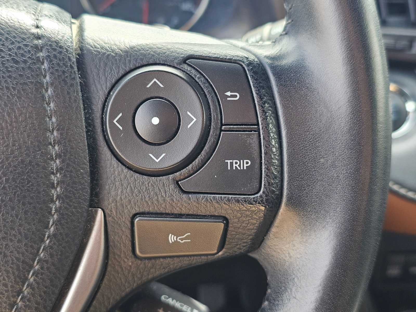 2017 Toyota RAV4 SE
