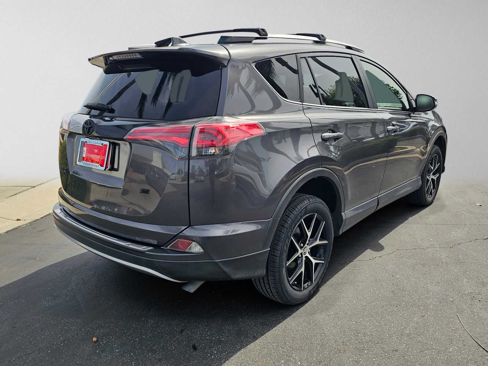 2017 Toyota RAV4 SE