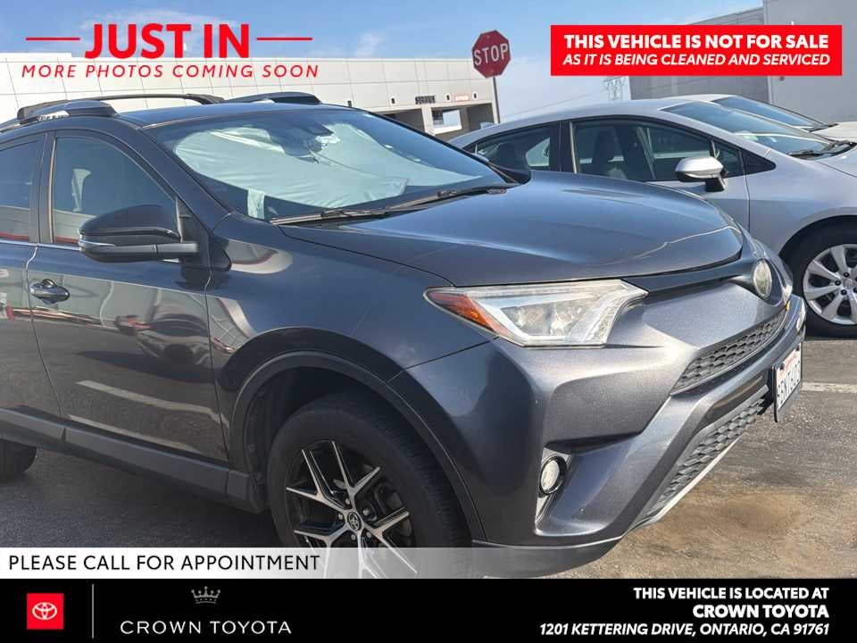 2017 Toyota RAV4 SE