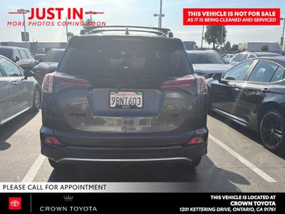 2017 Toyota RAV4 SE