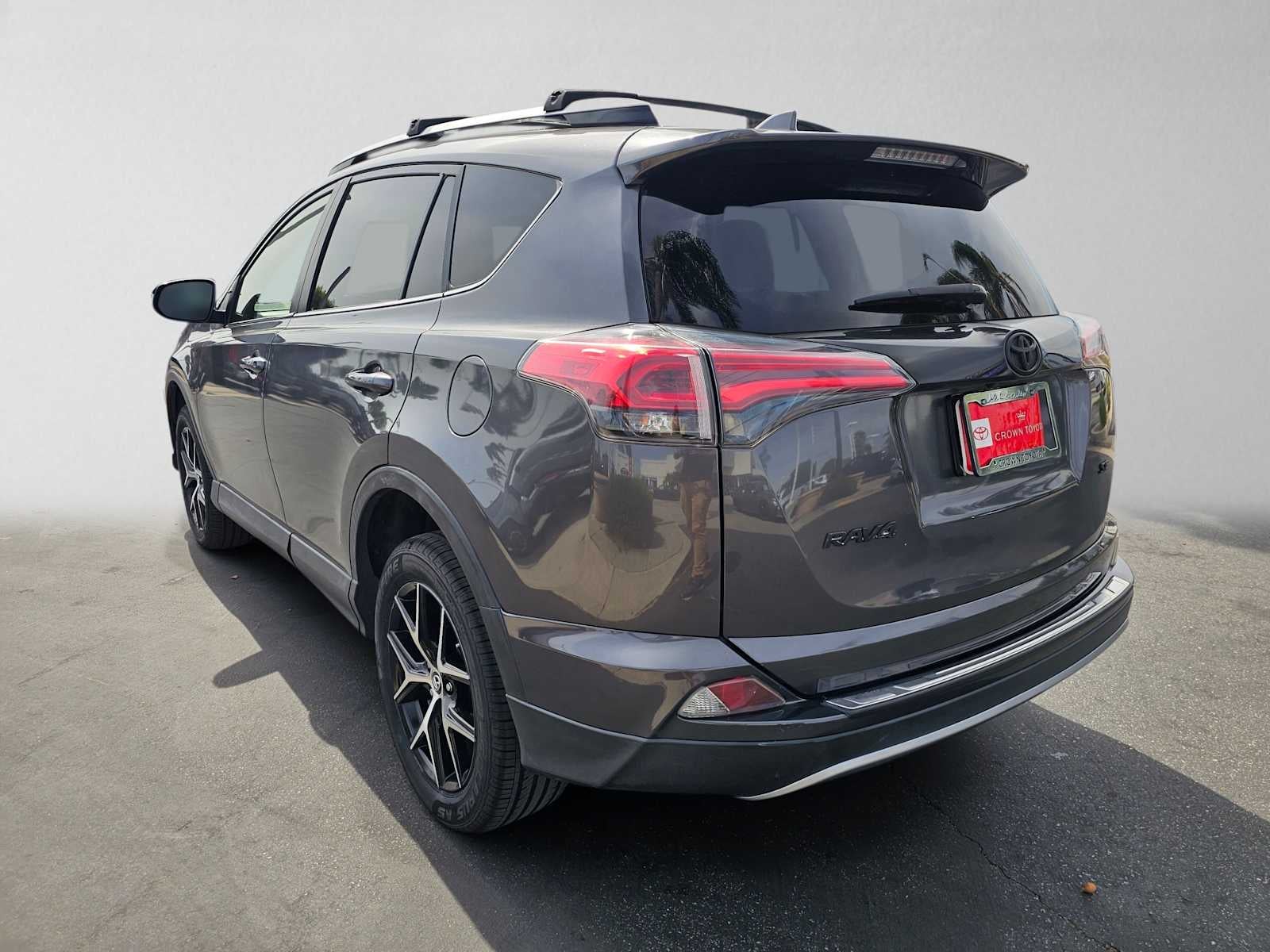 2017 Toyota RAV4 SE