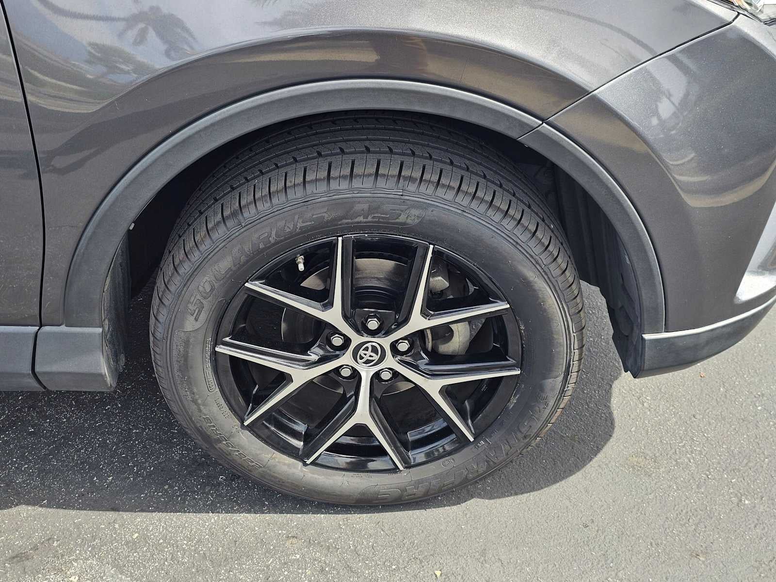 2017 Toyota RAV4 SE