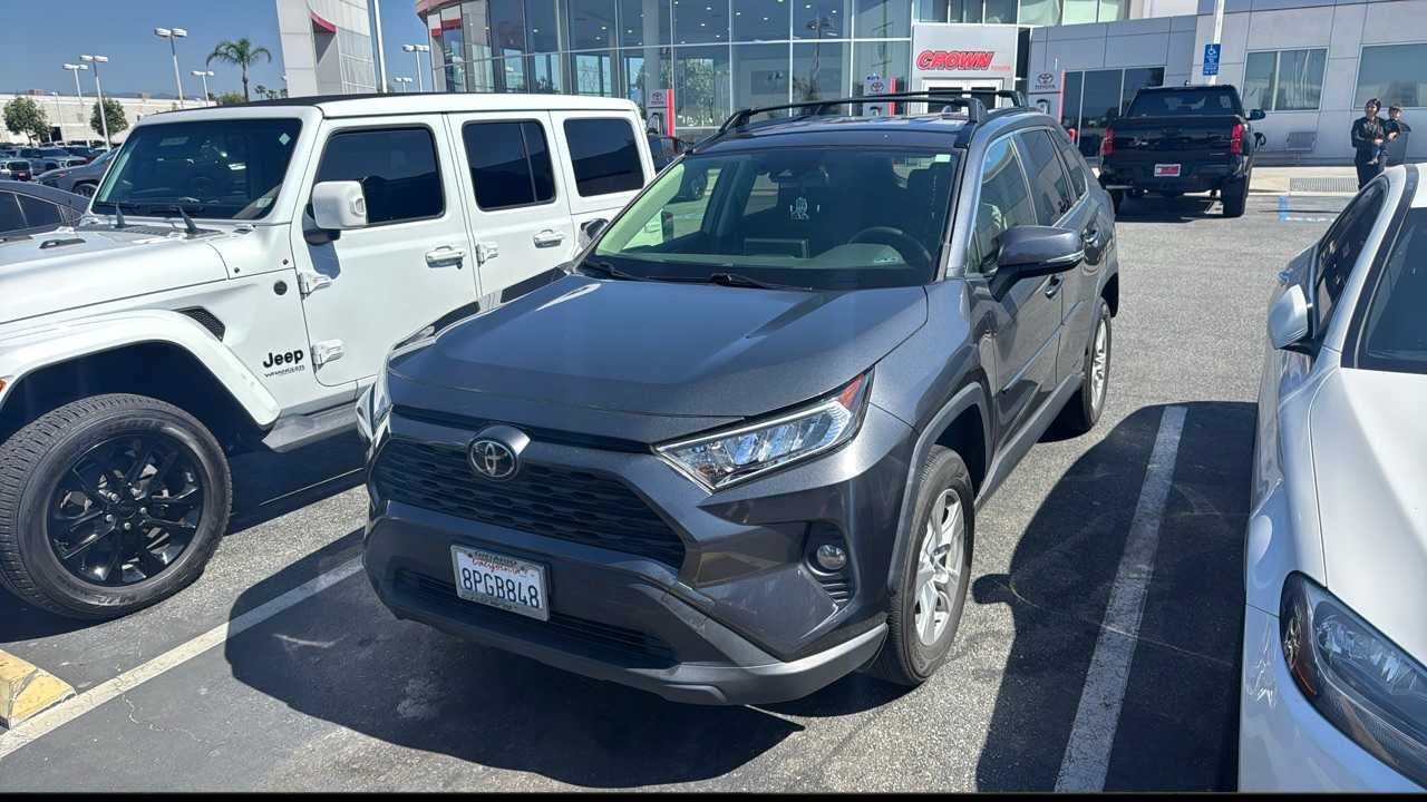 2020 Toyota RAV4 XLE