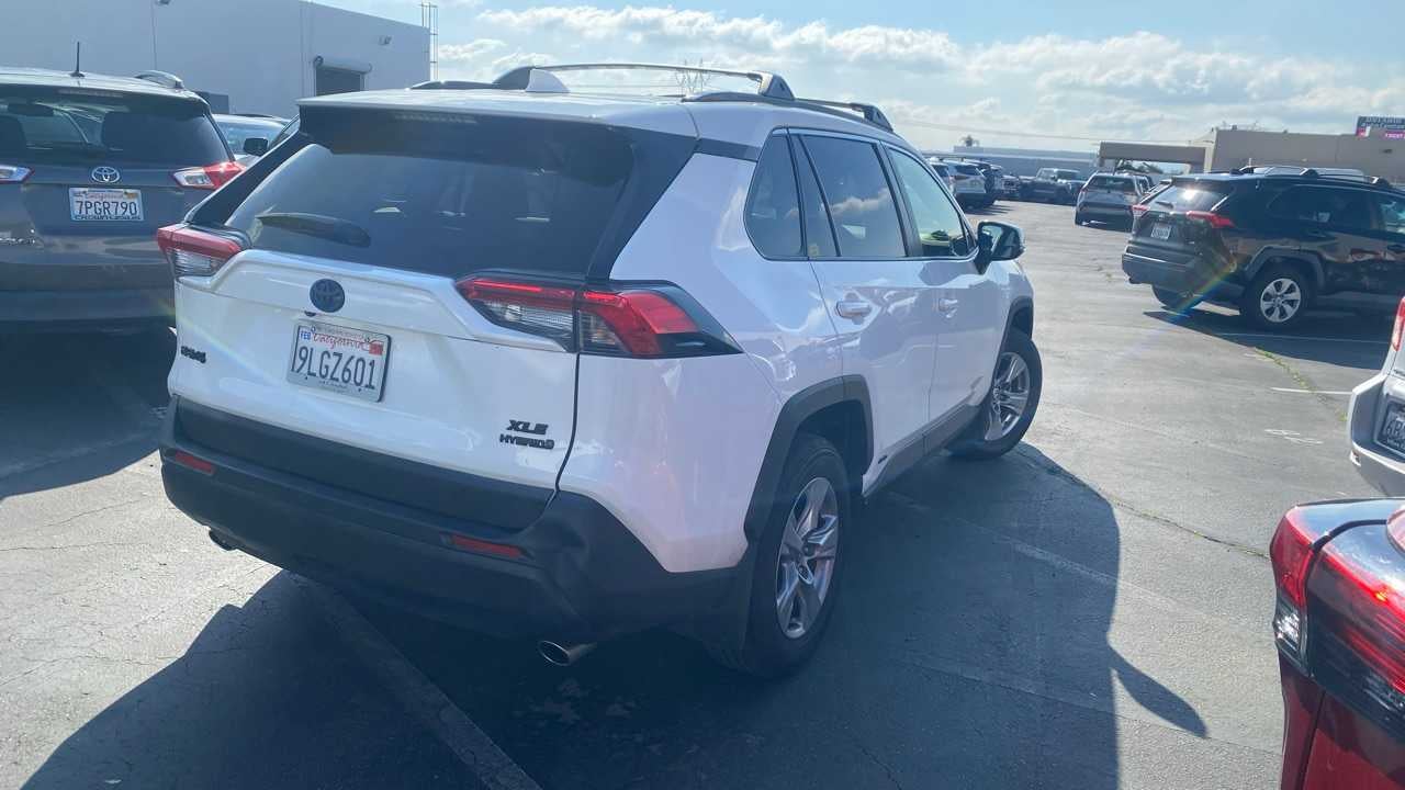 2024 Toyota RAV4 Hybrid XLE