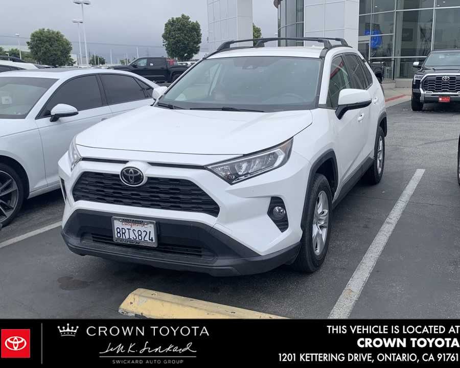 2020 Toyota RAV4 XLE FWD's photo