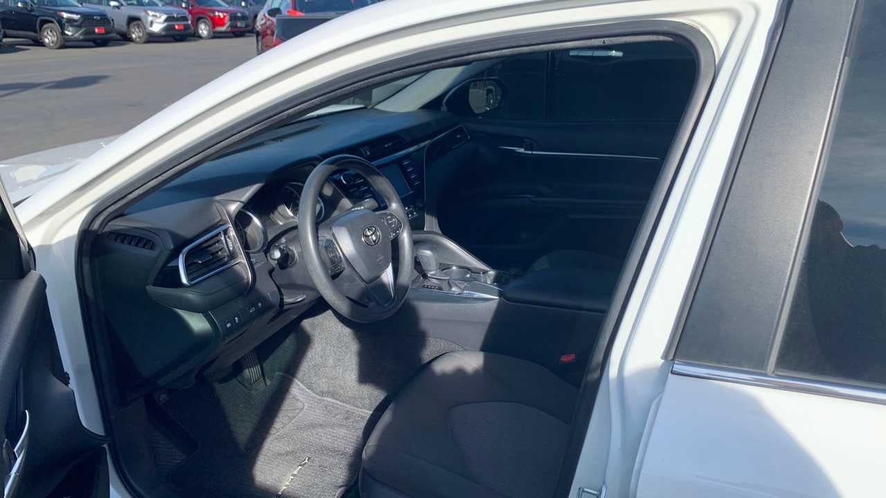 2018 Toyota Camry LE