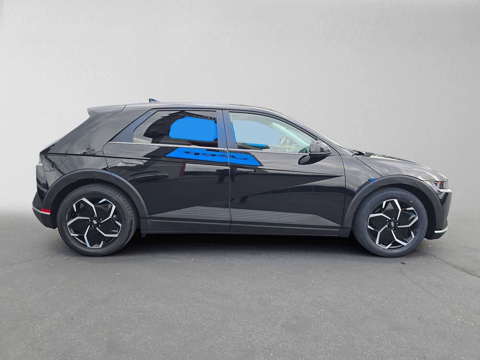 2024 Hyundai IONIQ 5 SE Standard Range