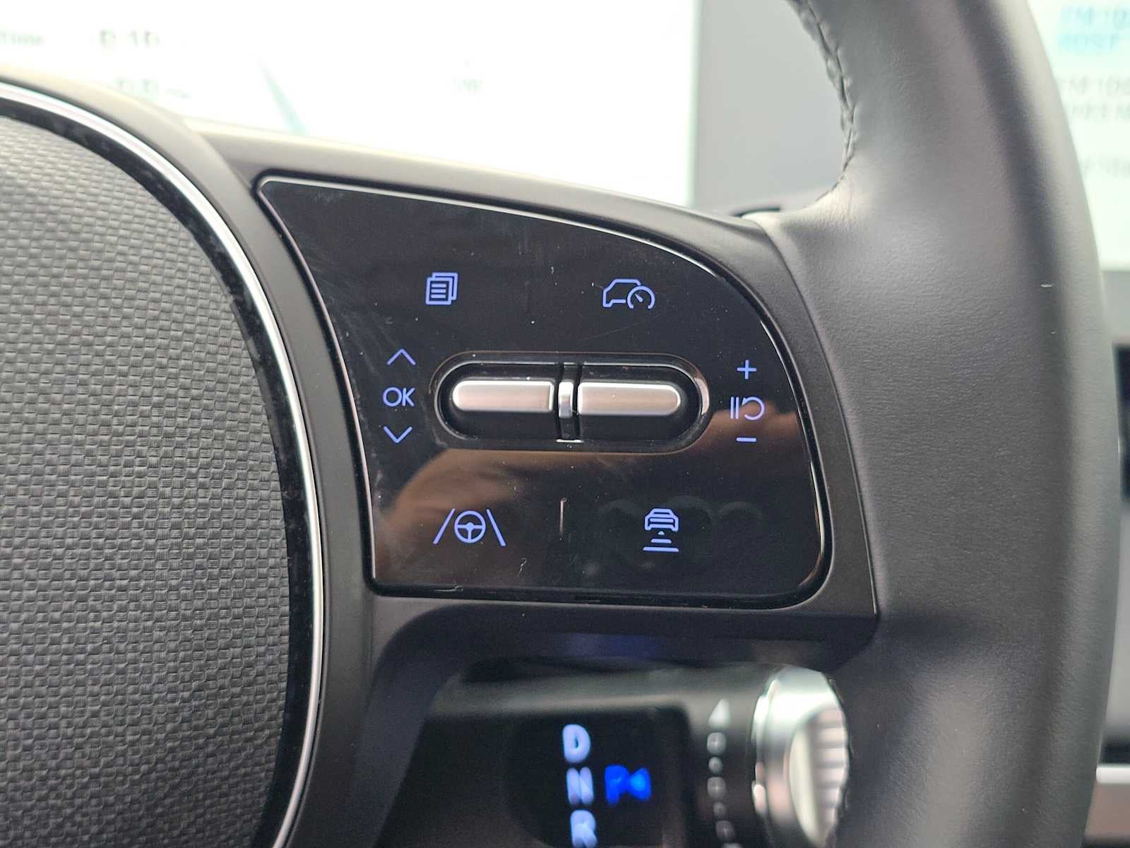 2024 Hyundai IONIQ 5 SE Standard Range