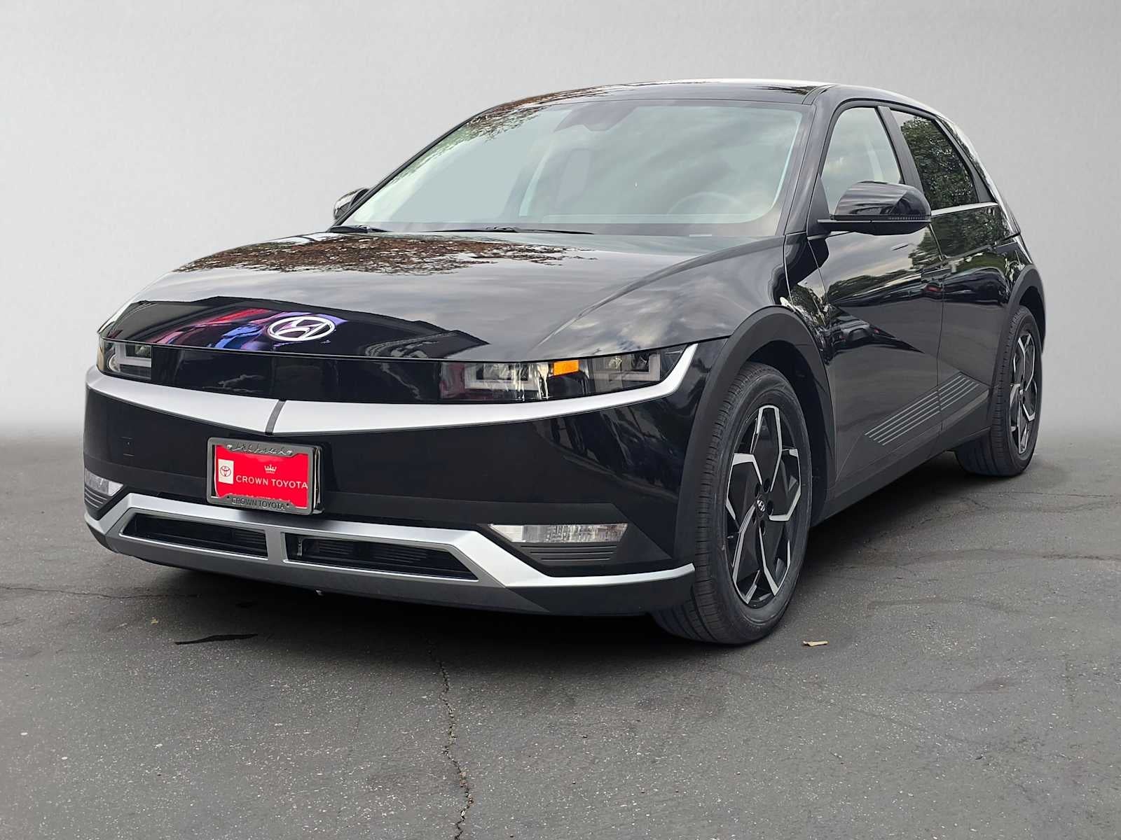 2024 Hyundai IONIQ 5 SE Standard Range