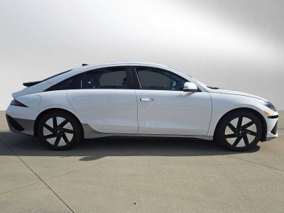 2024 Hyundai IONIQ 6 SE