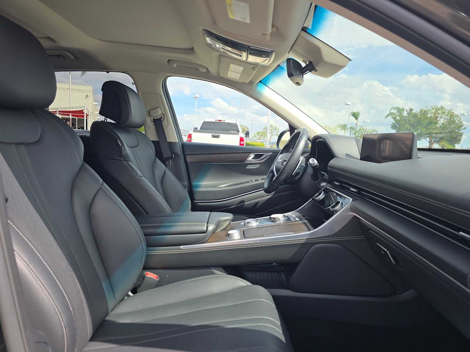 2024 Genesis GV80 Base