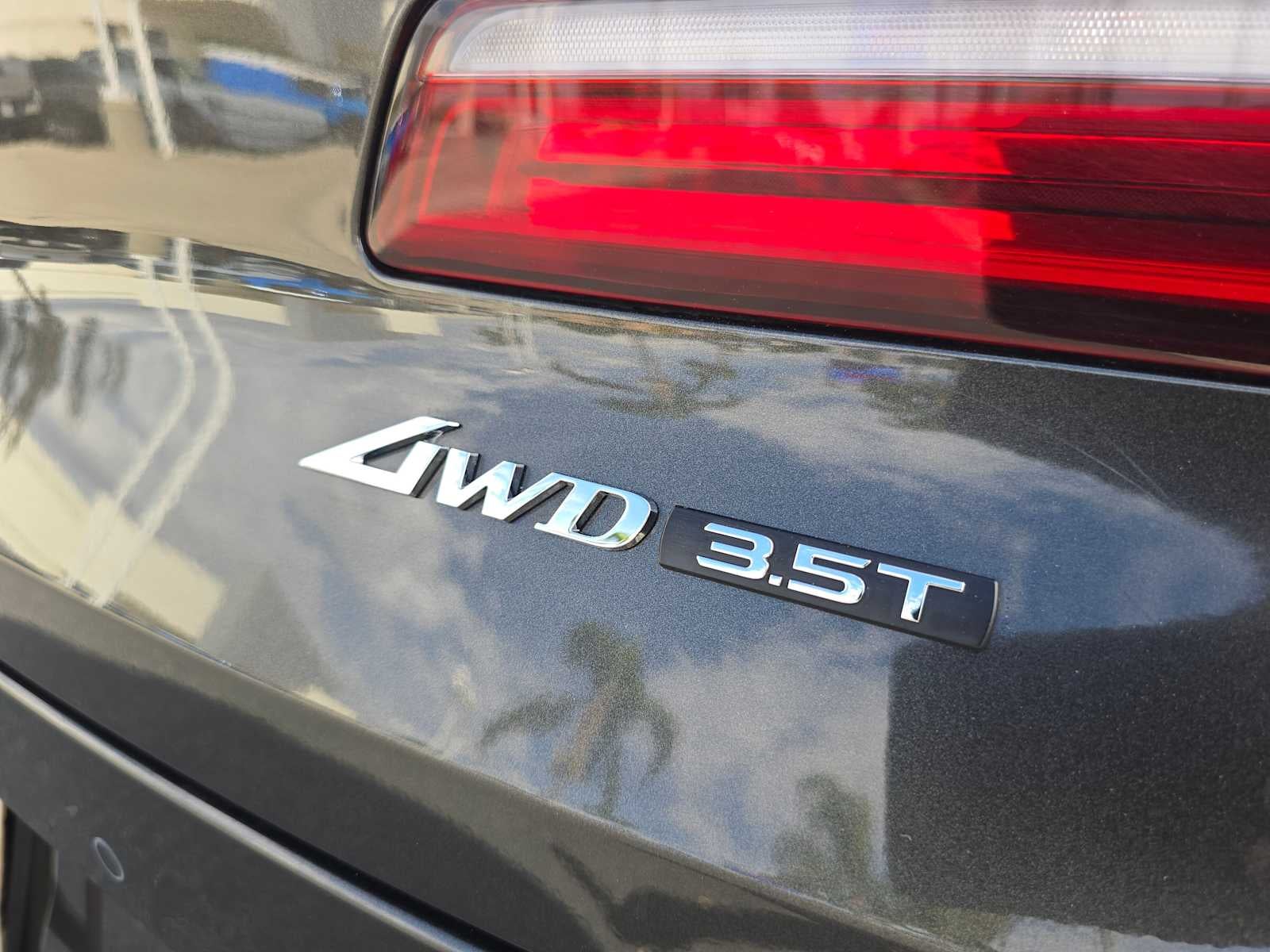 2024 Genesis GV80 Base