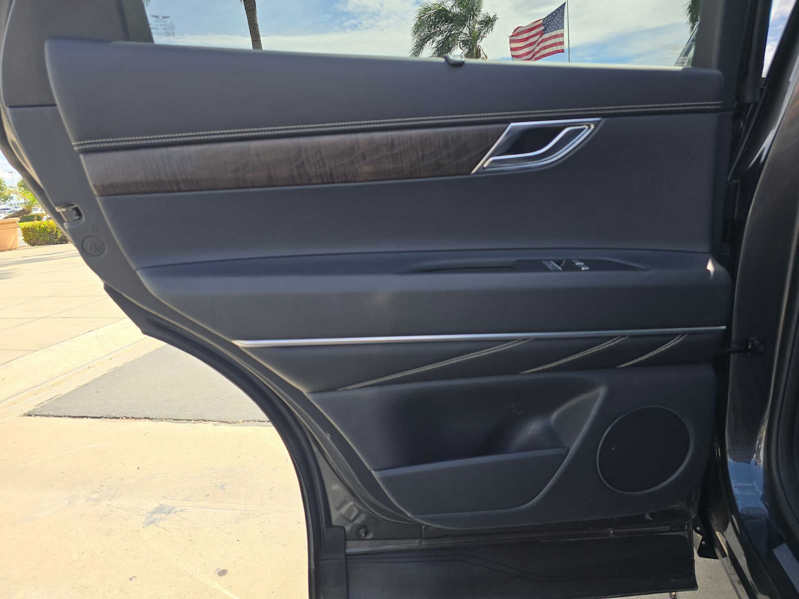 2024 Genesis GV80 Base