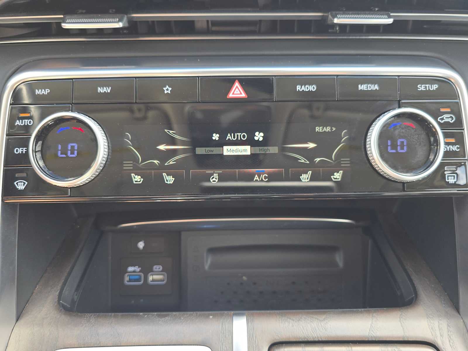 2024 Genesis GV80 Base
