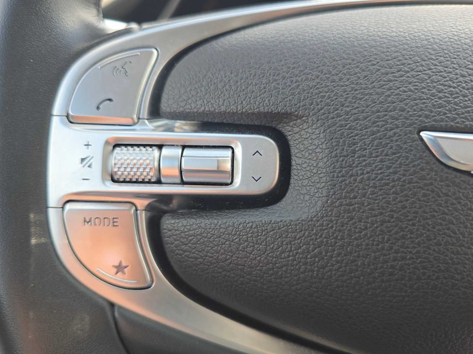 2024 Genesis GV80 Base