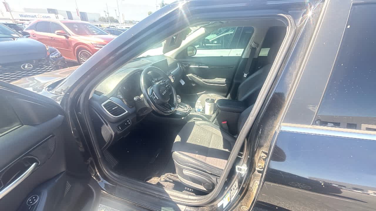2022 Kia Seltos S