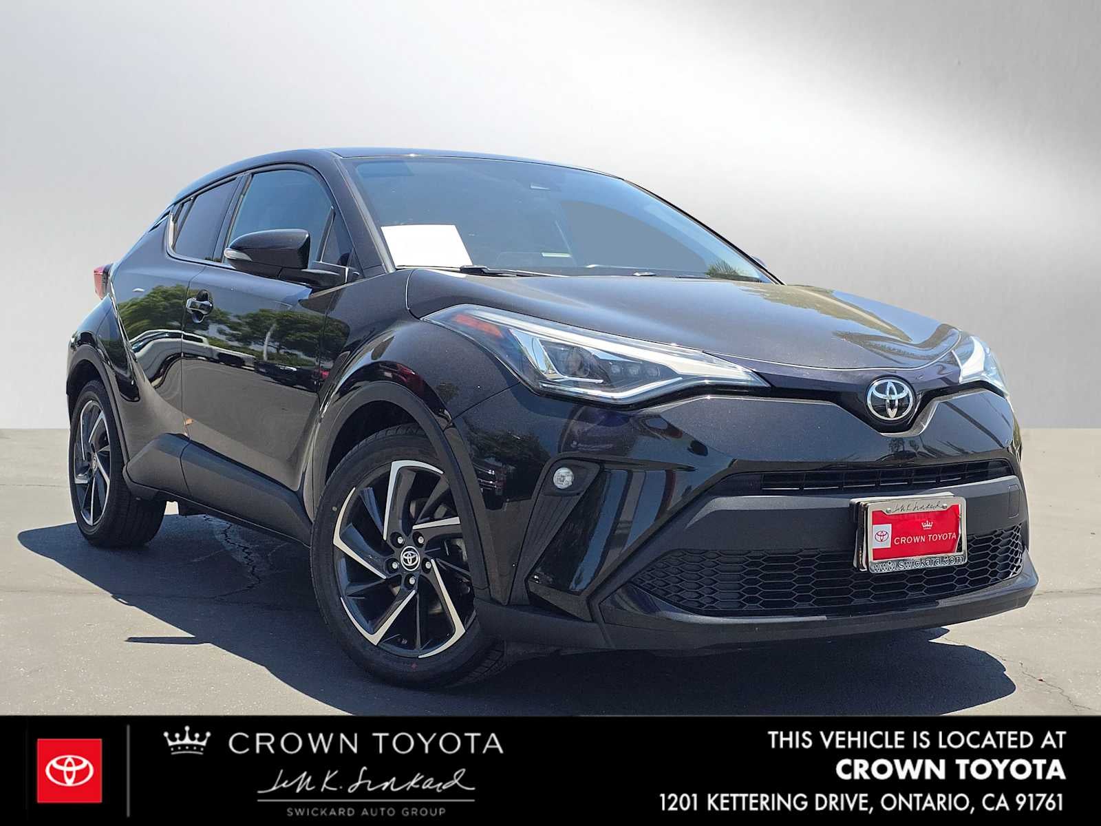 2022 Toyota C-HR Limited's photo